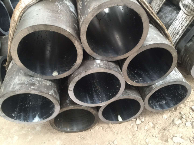 Tubo afiado de cilindro hidr&aacute;ulico com tubo de brunimento sem costura estirado a frio